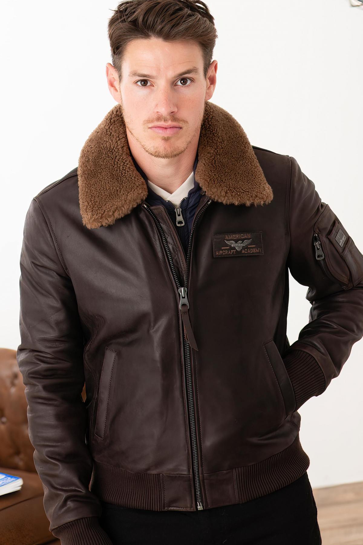 Thick cowhide aviator with wool collar and quilted lining. - Image n°7