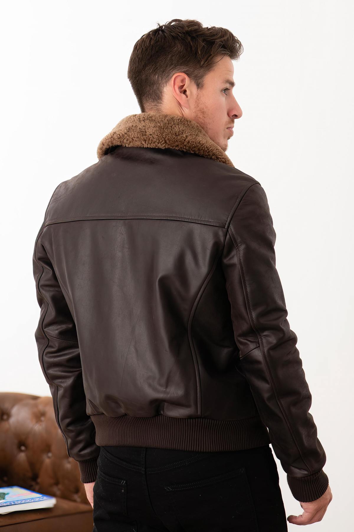 Thick cowhide aviator with wool collar and quilted lining. - Image n°3