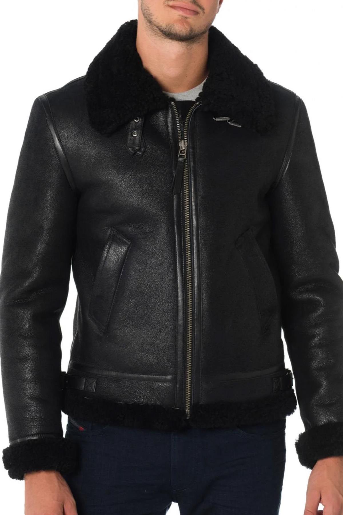 Redskins' Reagan Queenstown: a shearling bomber for vintage warmth. - Image n°6