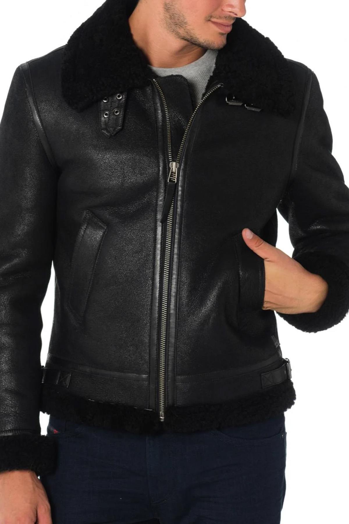 Redskins' Reagan Queenstown: a shearling bomber for vintage warmth. - Image n°3