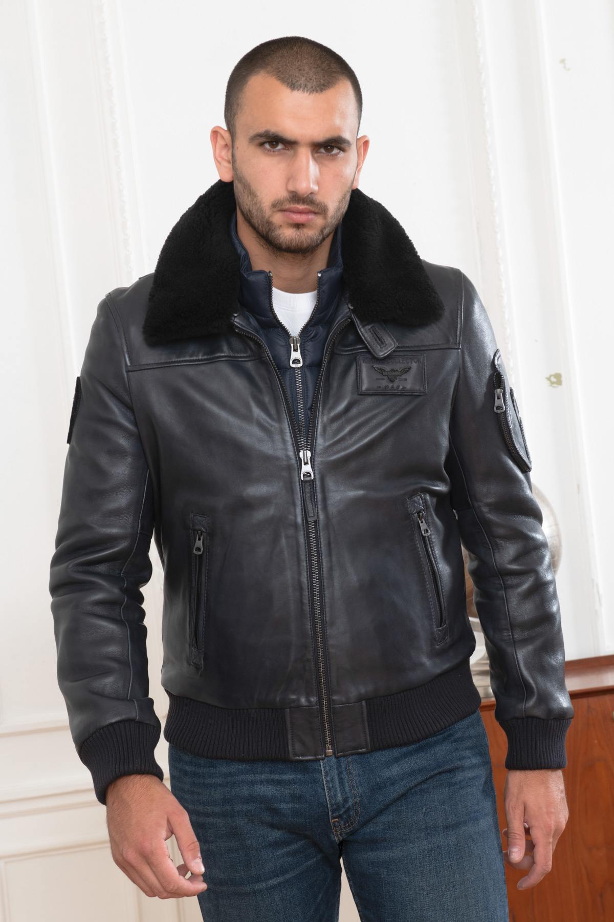 Limited-edition navy lambskin aviator jacket with patinated finish. - Image n°18
