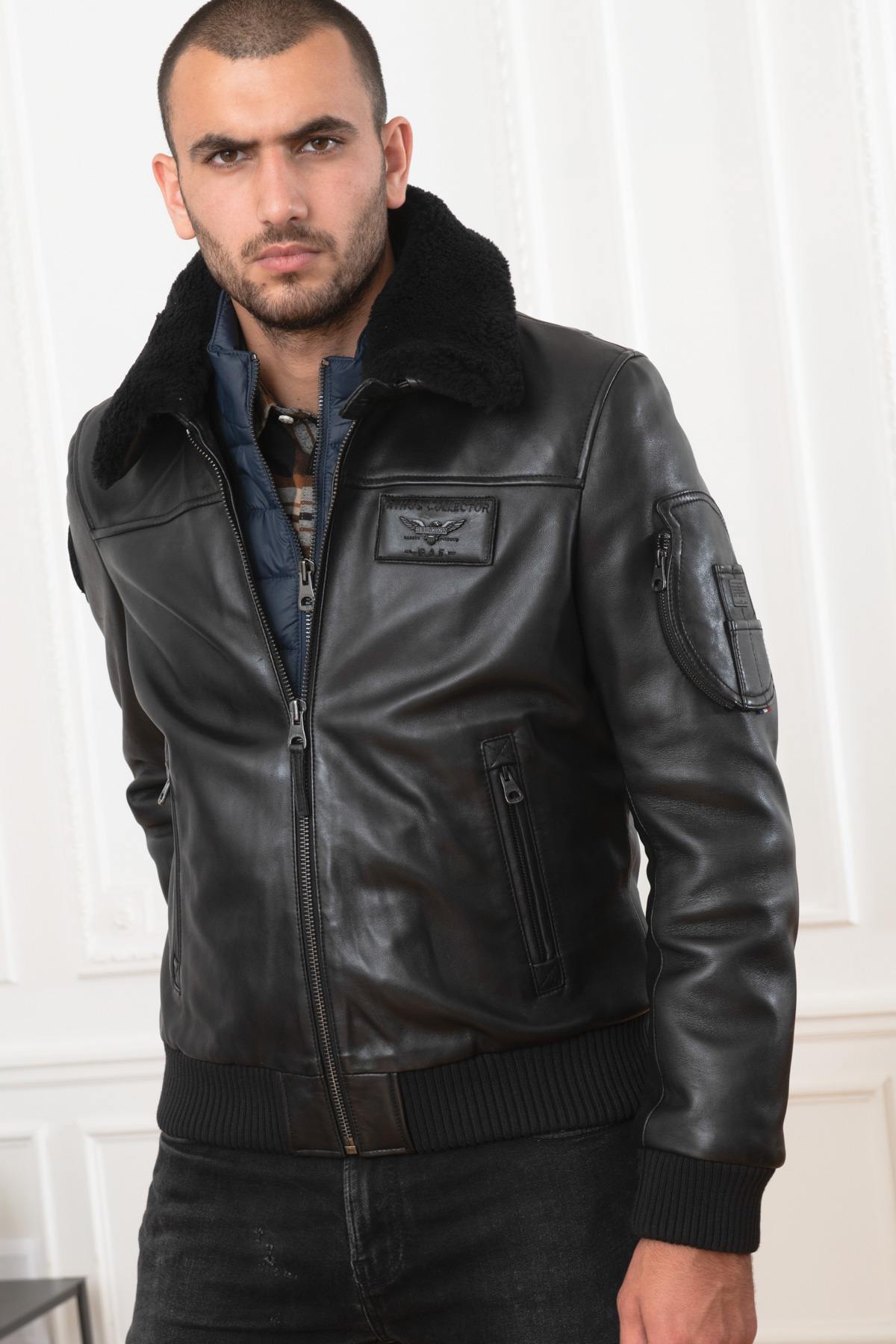 Lambskin aviator jacket with removable shearling collar and lining. - Image n°3