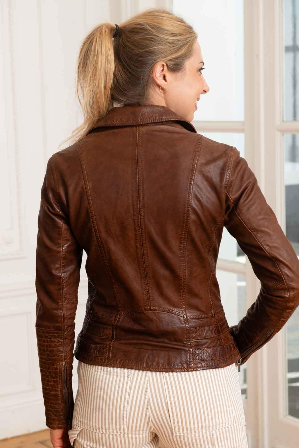 Retro biker jacket in warm bison sheep leather, aged for softness. - Image n°4