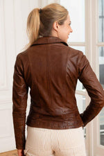 Retro biker jacket in warm bison sheep leather, aged for softness. - Image n°4