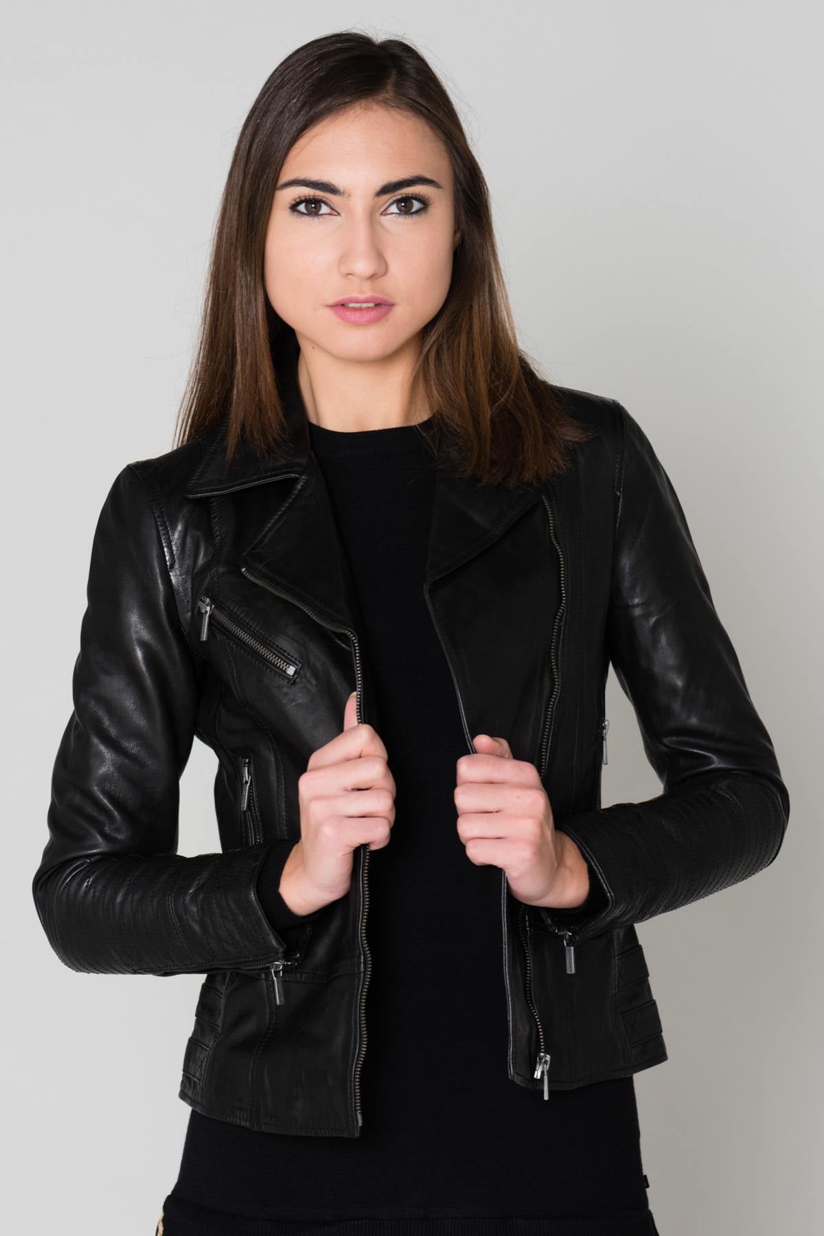 Slim black sheep leather biker jacket, mid-length and lightweight. - Image n°3