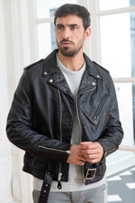 Schott's 626VN: slim-fit Perfecto in hand-aged vachetta leather. - Image n°2
