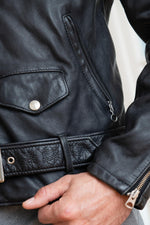 Schott's 626VN: slim-fit Perfecto in hand-aged vachetta leather. - Image n°10
