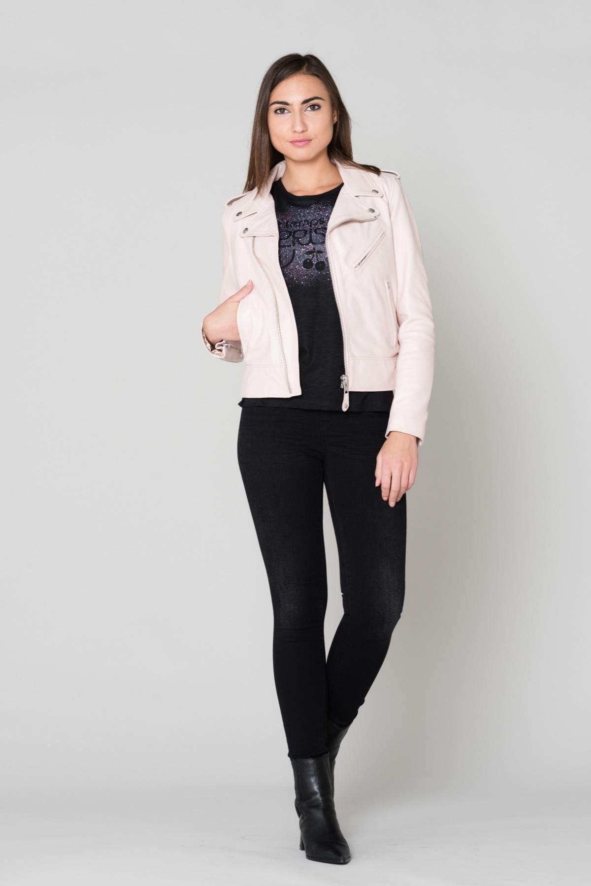 Women's perf in pink leather - Image n°2