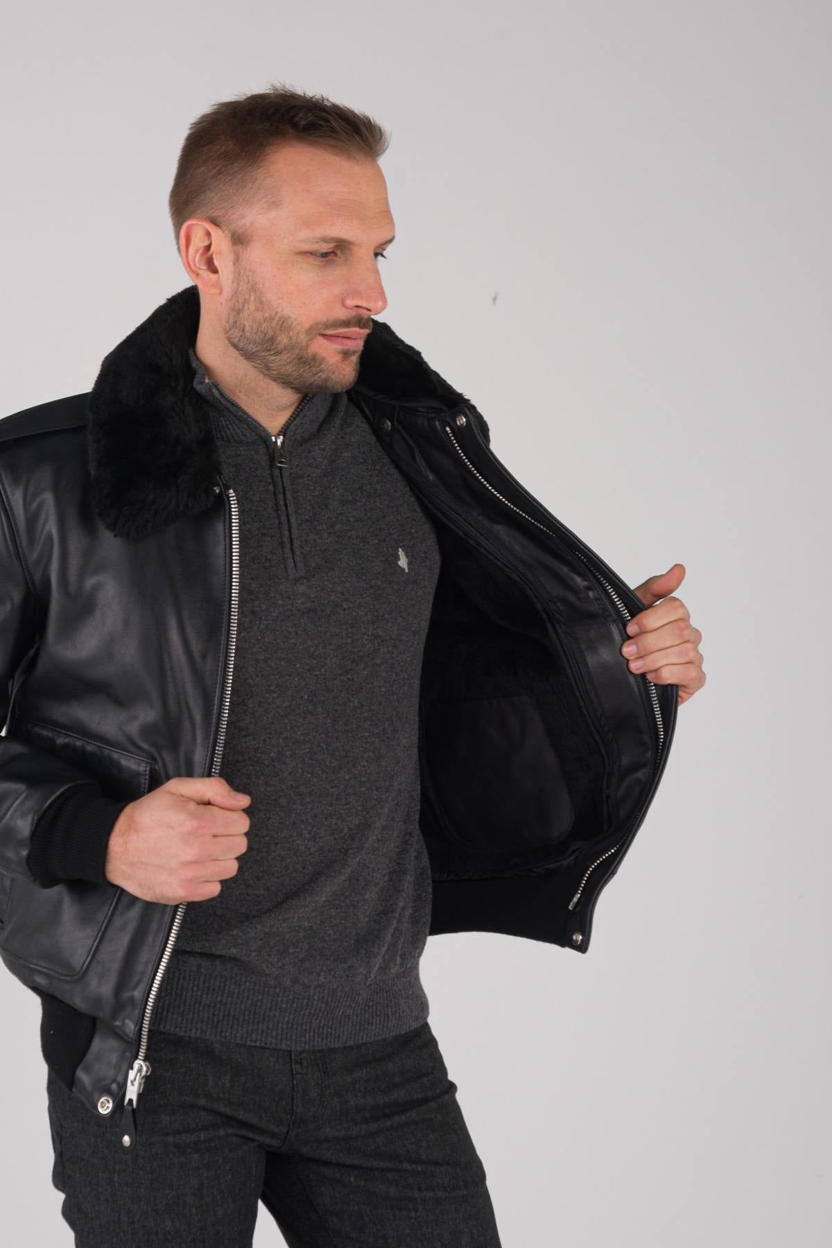 Schott's 184SM Black: A-2 jacket in naked cowhide. Fleece liner. - Image n°10