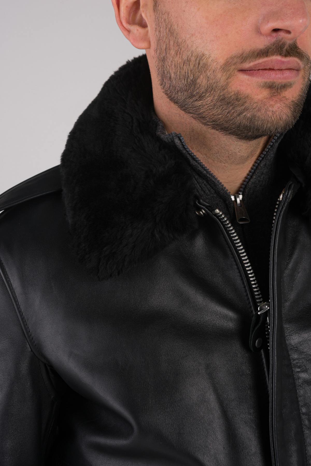 Schott's 184SM Black: A-2 jacket in naked cowhide. Fleece liner. - Image n°11