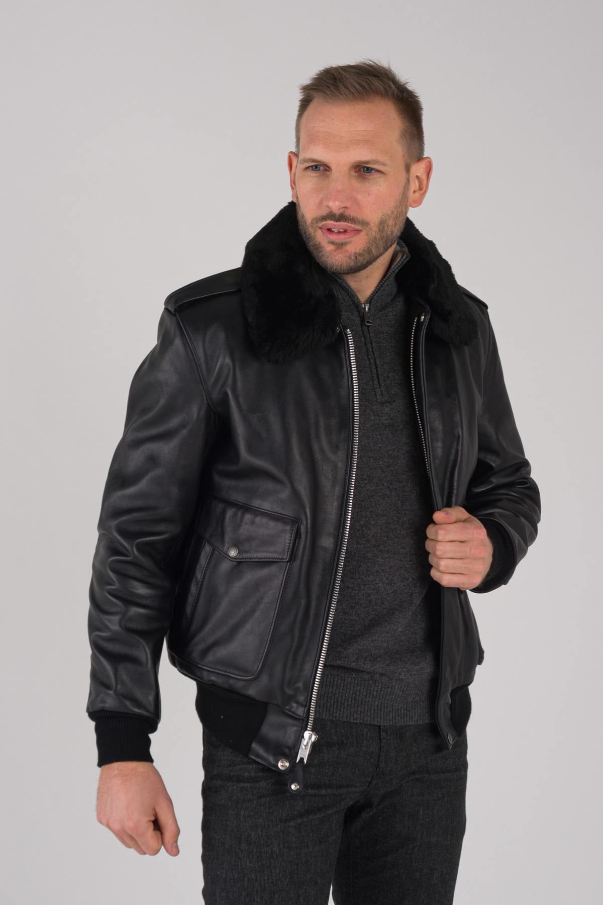Schott's 184SM Black: A-2 jacket in naked cowhide. Fleece liner. - Image n°6