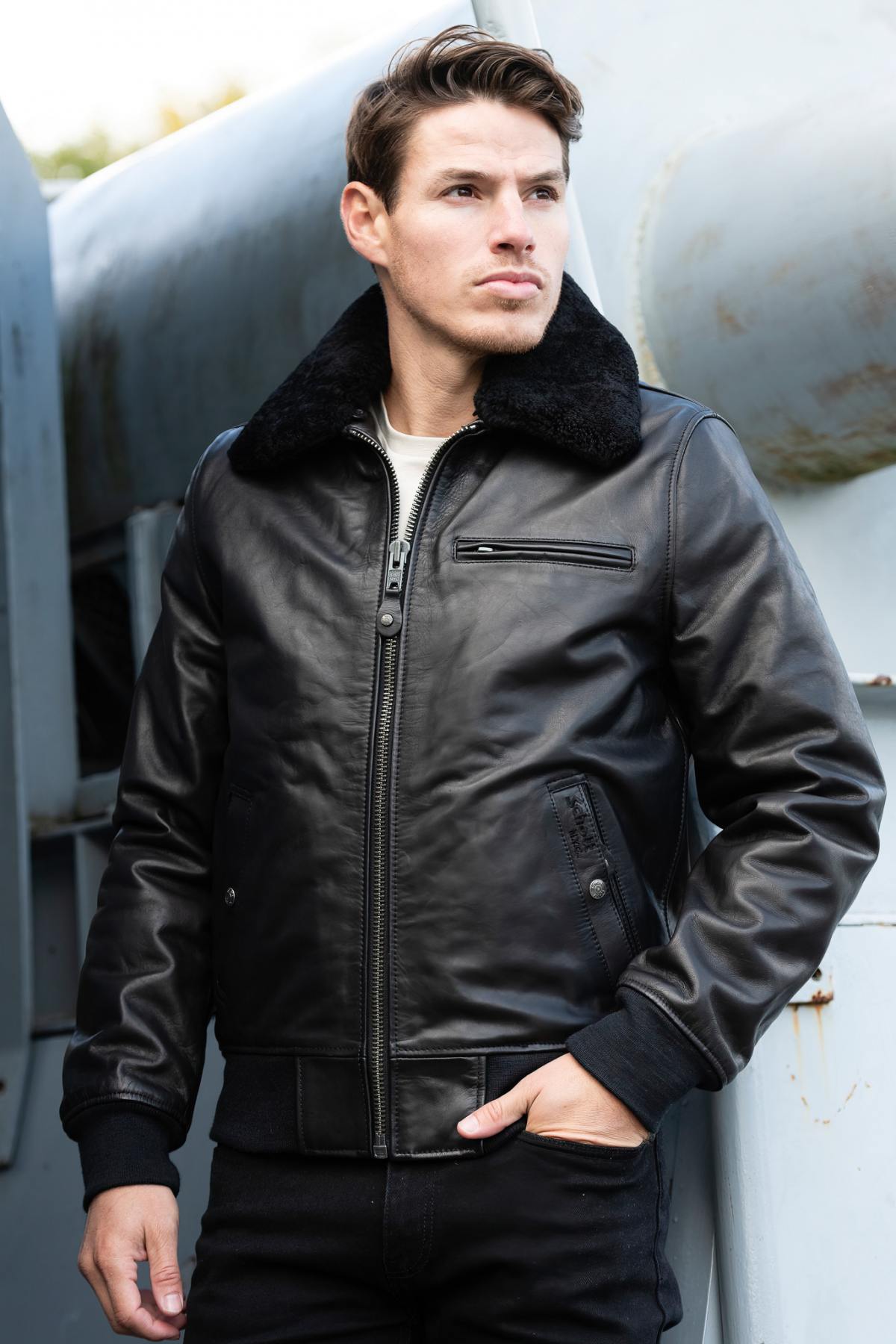 LC1380 Black by Schott-thick cowhide, shearling collar, zip-out liner. - Image n°1