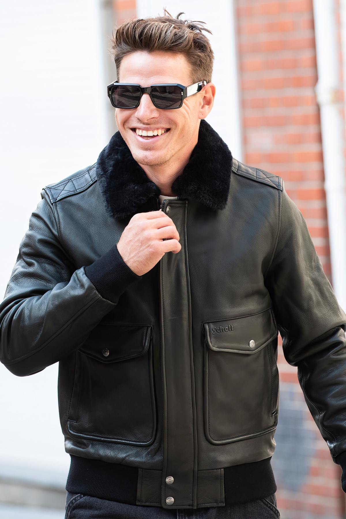 Thick cowhide A-2 aviator jacket with patina and removable collar. - Image n°3