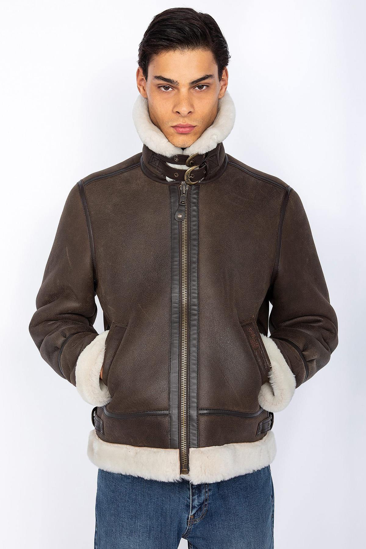Schott's heavyweight shearling bomber, inspired by WWII aviators. - Image n°2