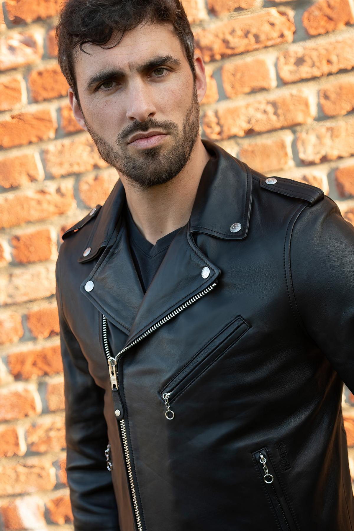 Matte lambskin LC1140 Perfecto: Schott's tailored biker classic. - Image n°5
