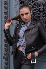 Slim-fit black lambskin leather jacket from Schott, biker-inspired. - Image n°14