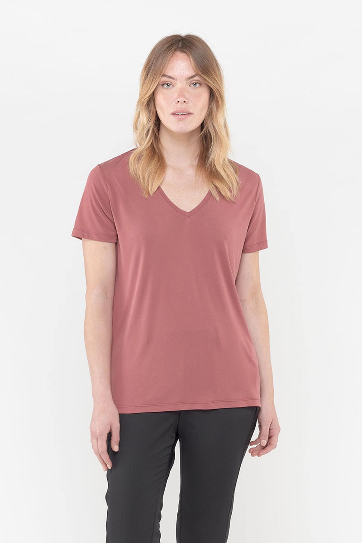 Women's short-sleeved t-shirt - Image n°1