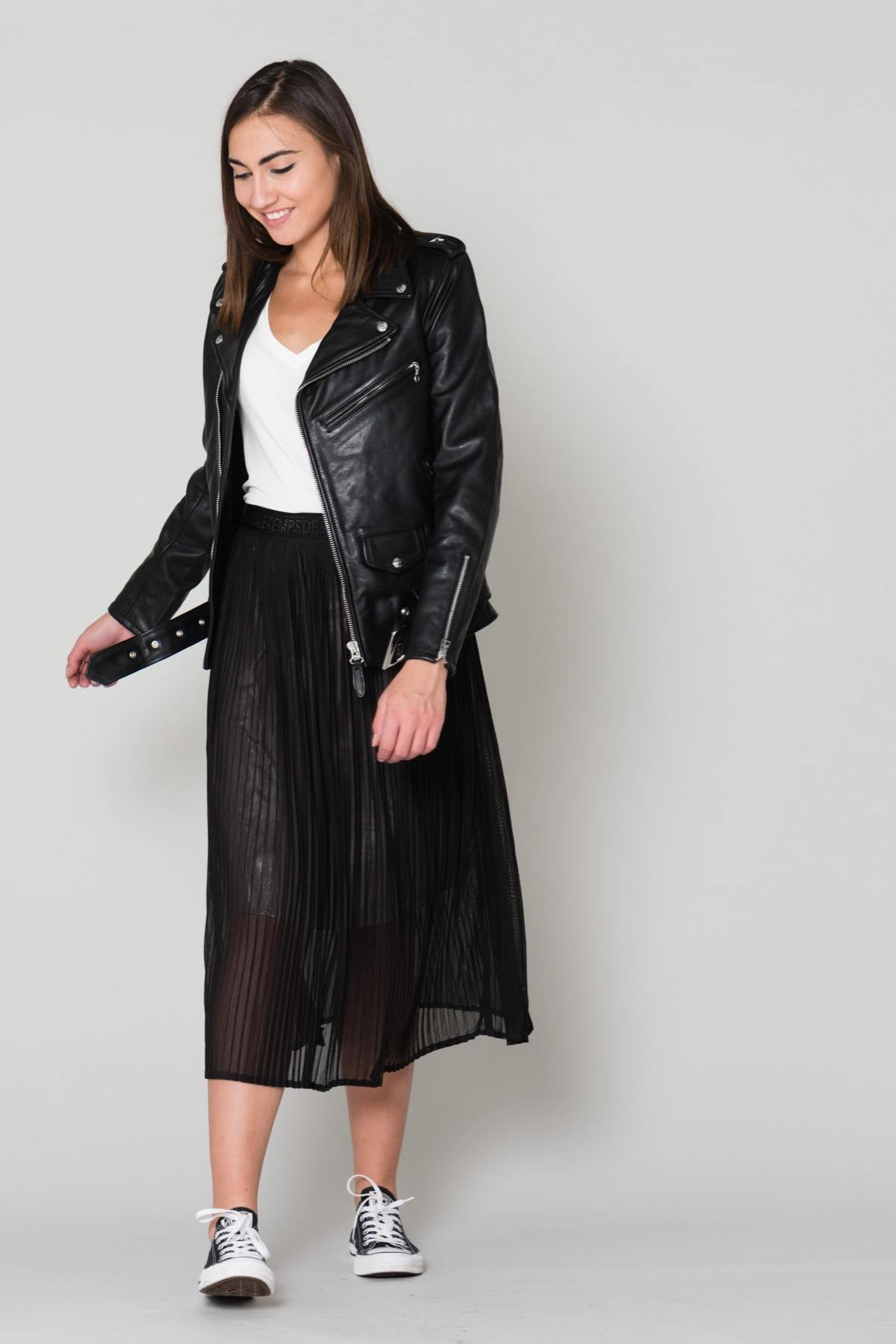 Perfecto One Star in black cowhide: Schott's timeless rock classic. - Image n°4