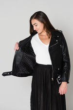 Perfecto One Star in black cowhide: Schott's timeless rock classic. - Image n°5