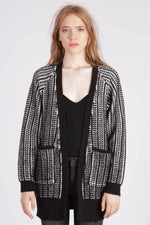 Black and white women's vest - Image n°1