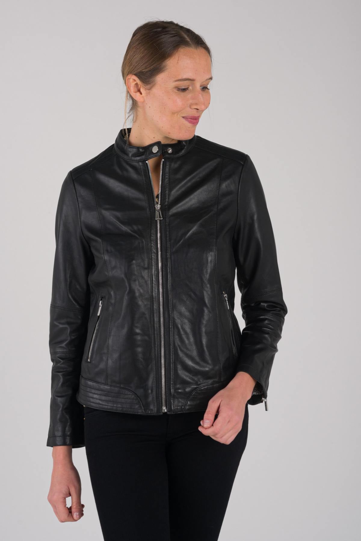 Black sheep leather jacket with café racer edge and motard collar. - Image n°2