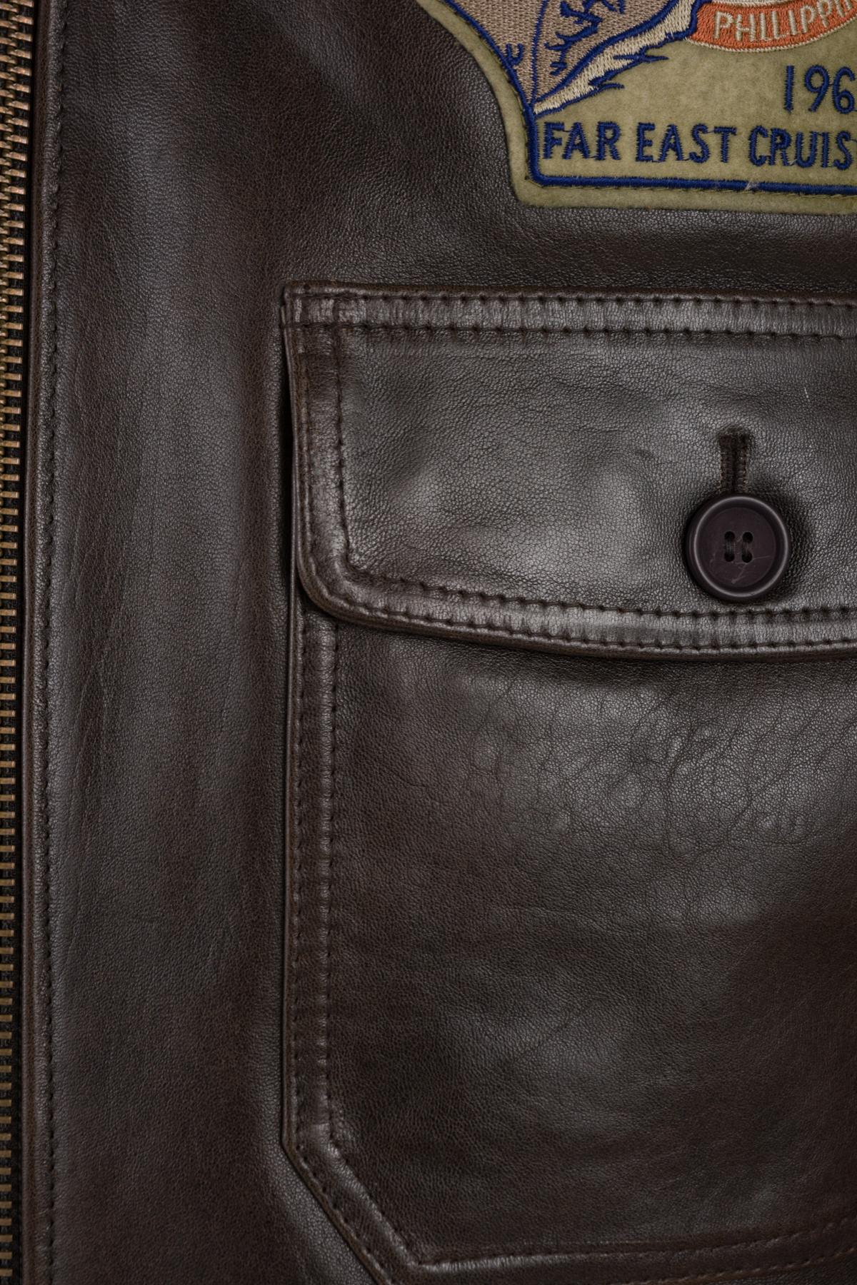 Schott's aviator-inspired lambskin bomber with detachable shearling collar.Warm, aged finish for timeless style. - Image n°7