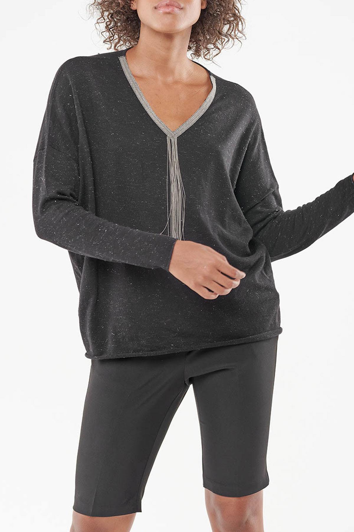 Women's dangling V-neck sweater - Image n°1