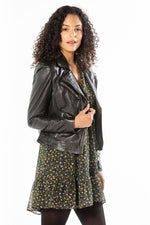 Flexible and light black women's perf - Image n°3