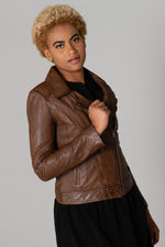 Oakwood's tan lambskin biker: slim, distressed, and effortlessly bold. - Image n°8