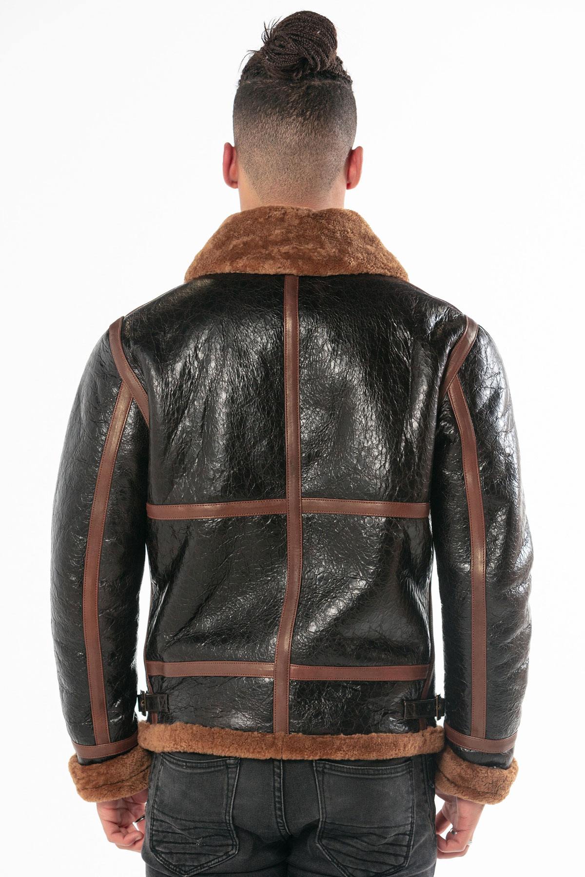 Oiled black sheepskin bomber with cognac shearling lining. - Image n°4