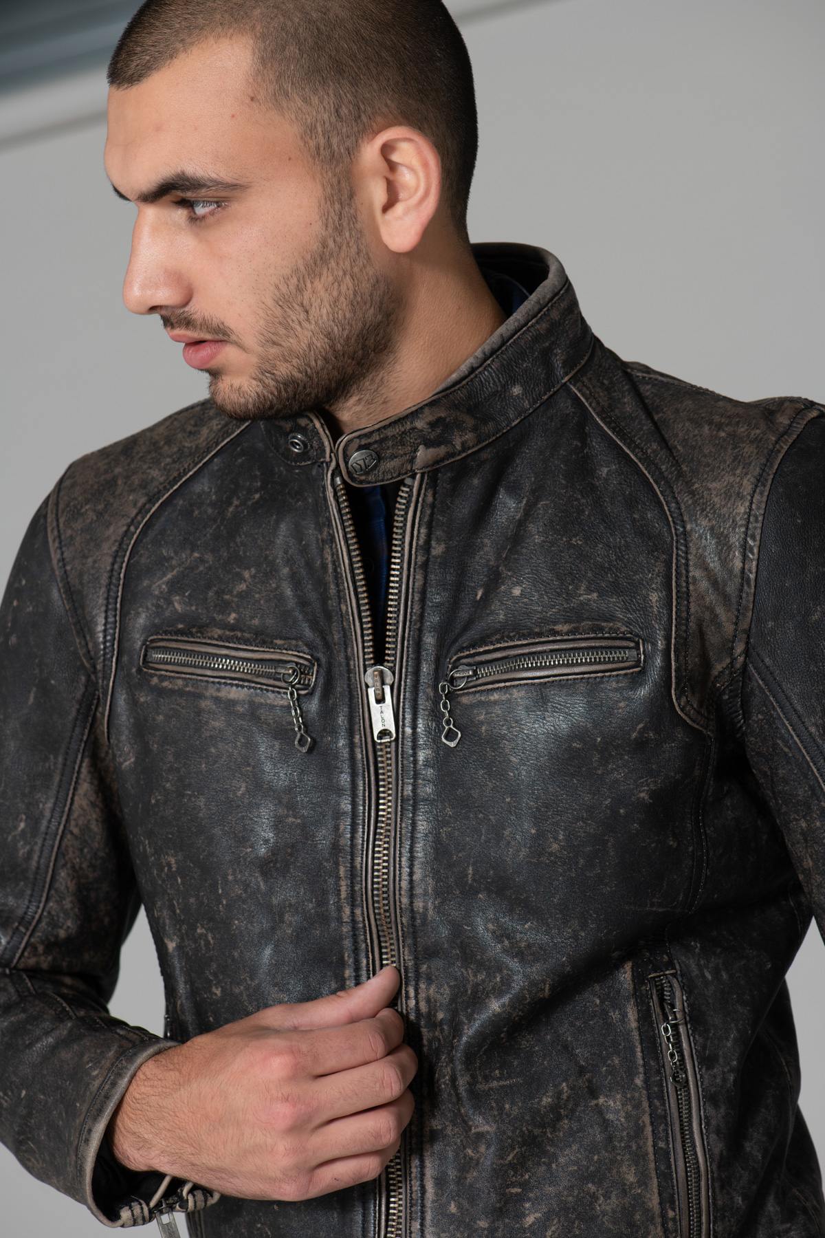 Patinaed cowhide biker jacket, stone-washed for a lived-in edge. - Image n°7