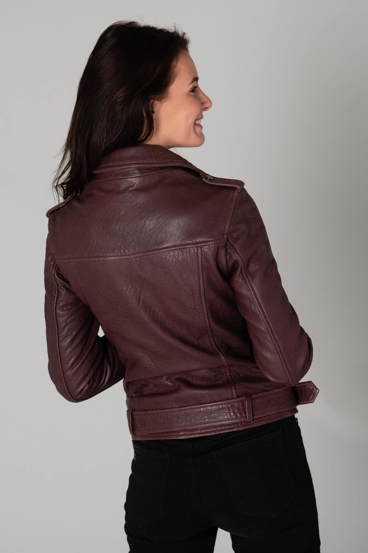 Violet sheep leather biker jacket. Slimfit, off-centre zip. - Image n°6