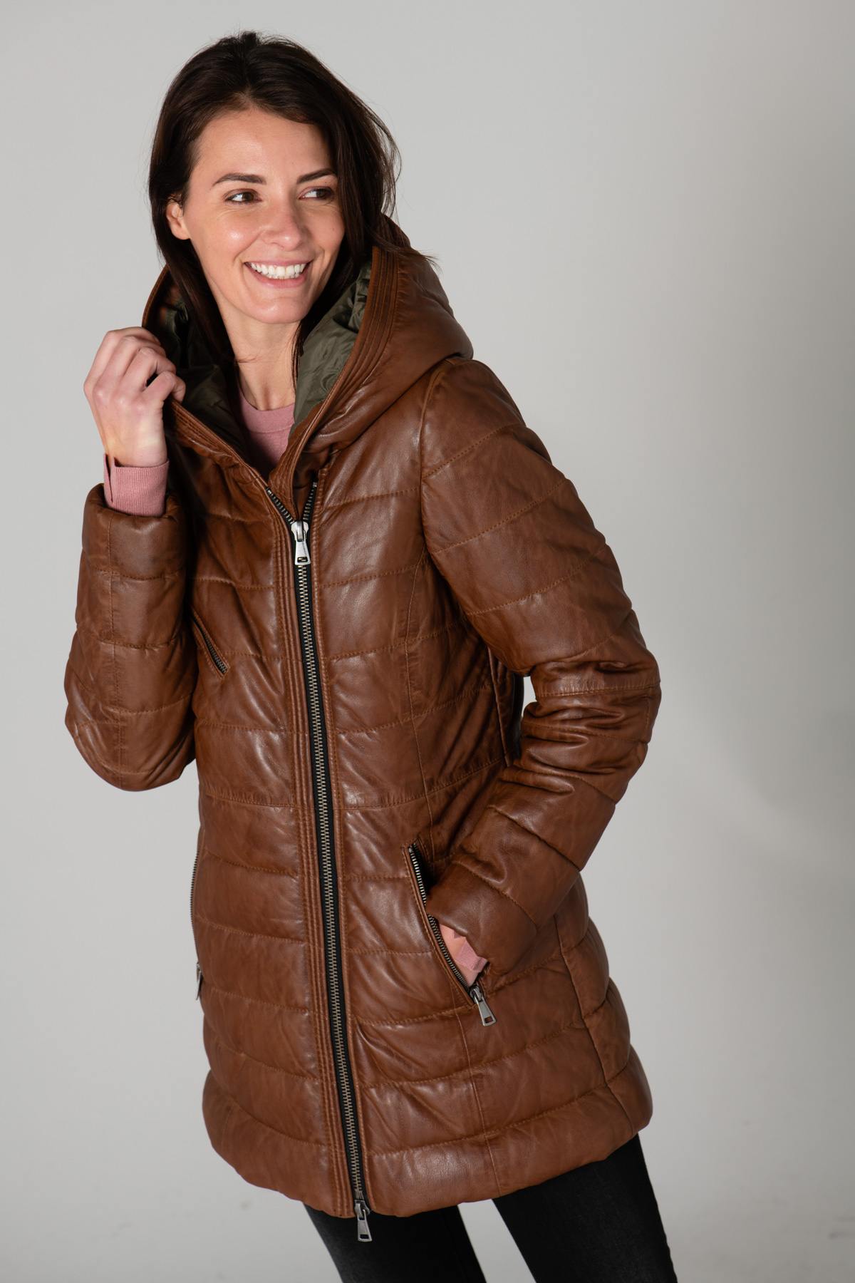 Steffy Cognac 507: shearling warmth meets biker edge in aged cognac. - Image n°2