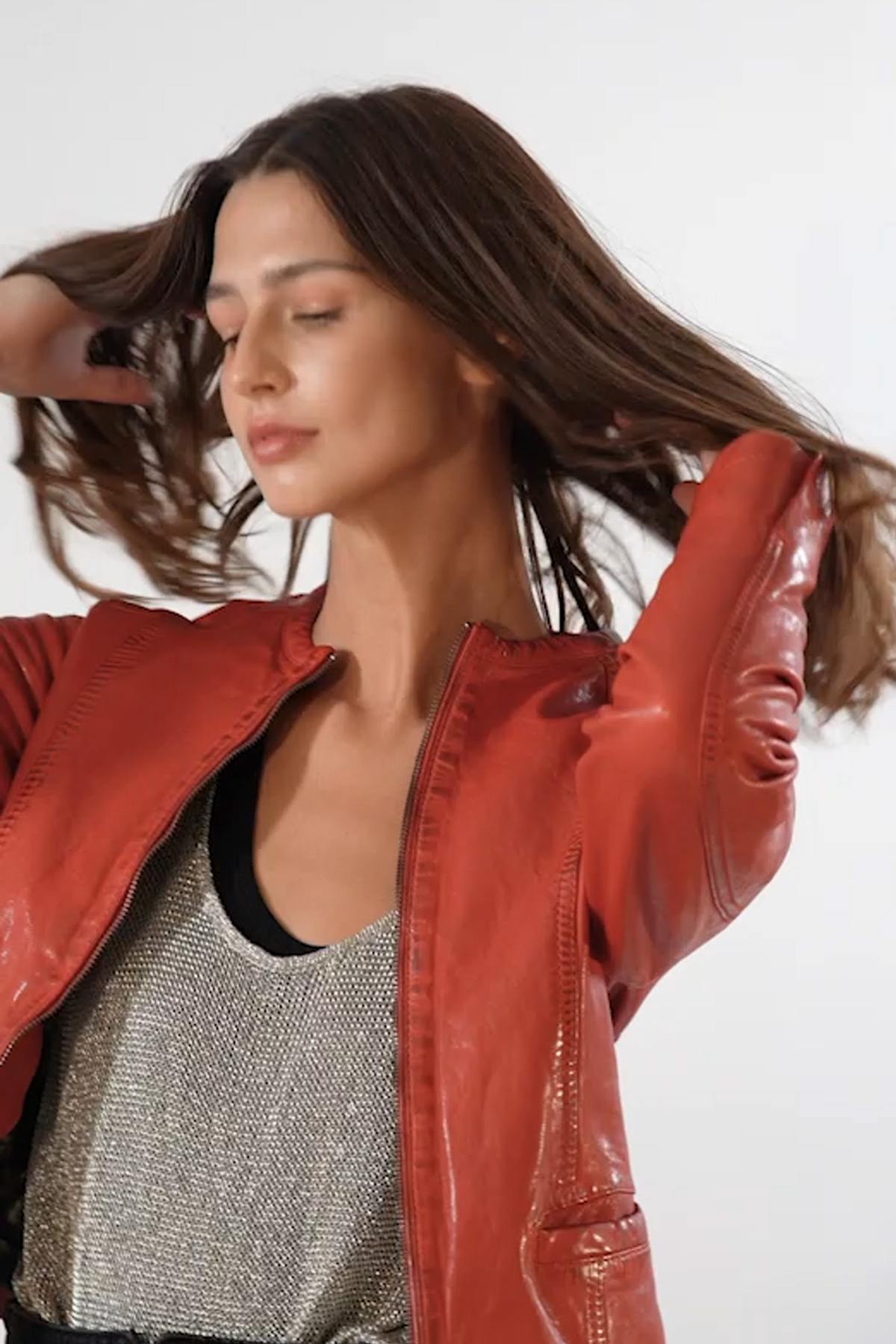 A relaxed-fit biker jacket in soft red lambskin with a worn-in feel. - Image n°16