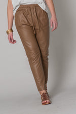 Coffee brown leather joggers - Image n°8