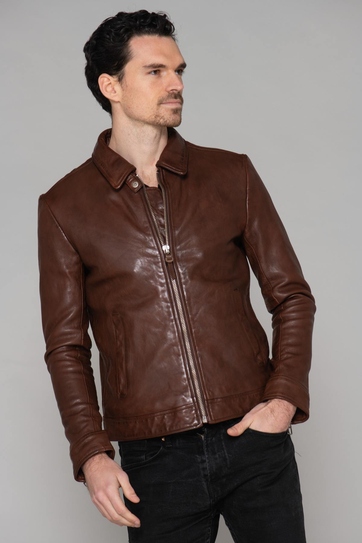 Rich brown sheepskin jacket, vegetable-tanned and biodegradable. - Image n°13