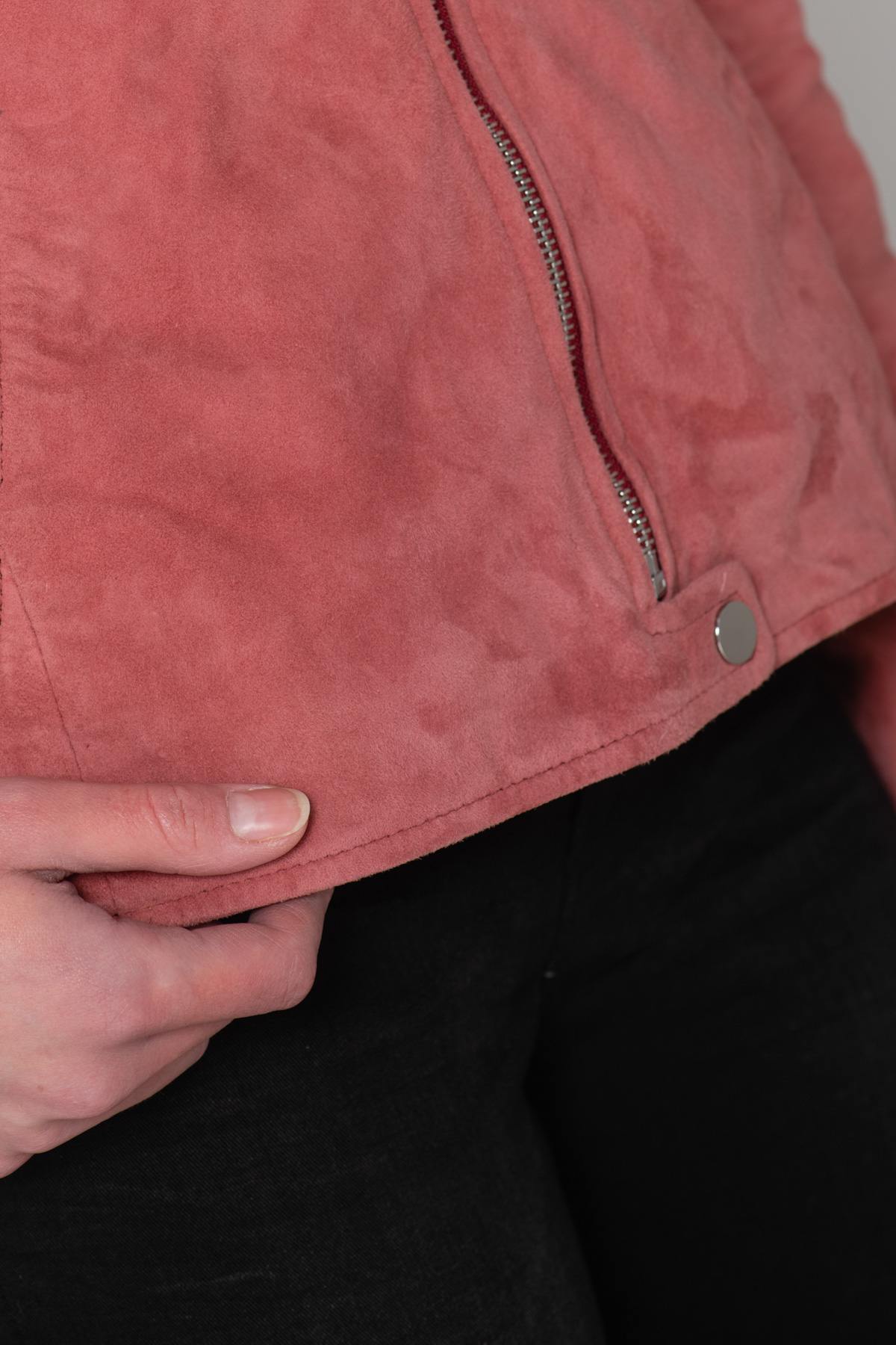 Mineral red suede goat leather jacket with curve fit and biker collar. - Image n°17