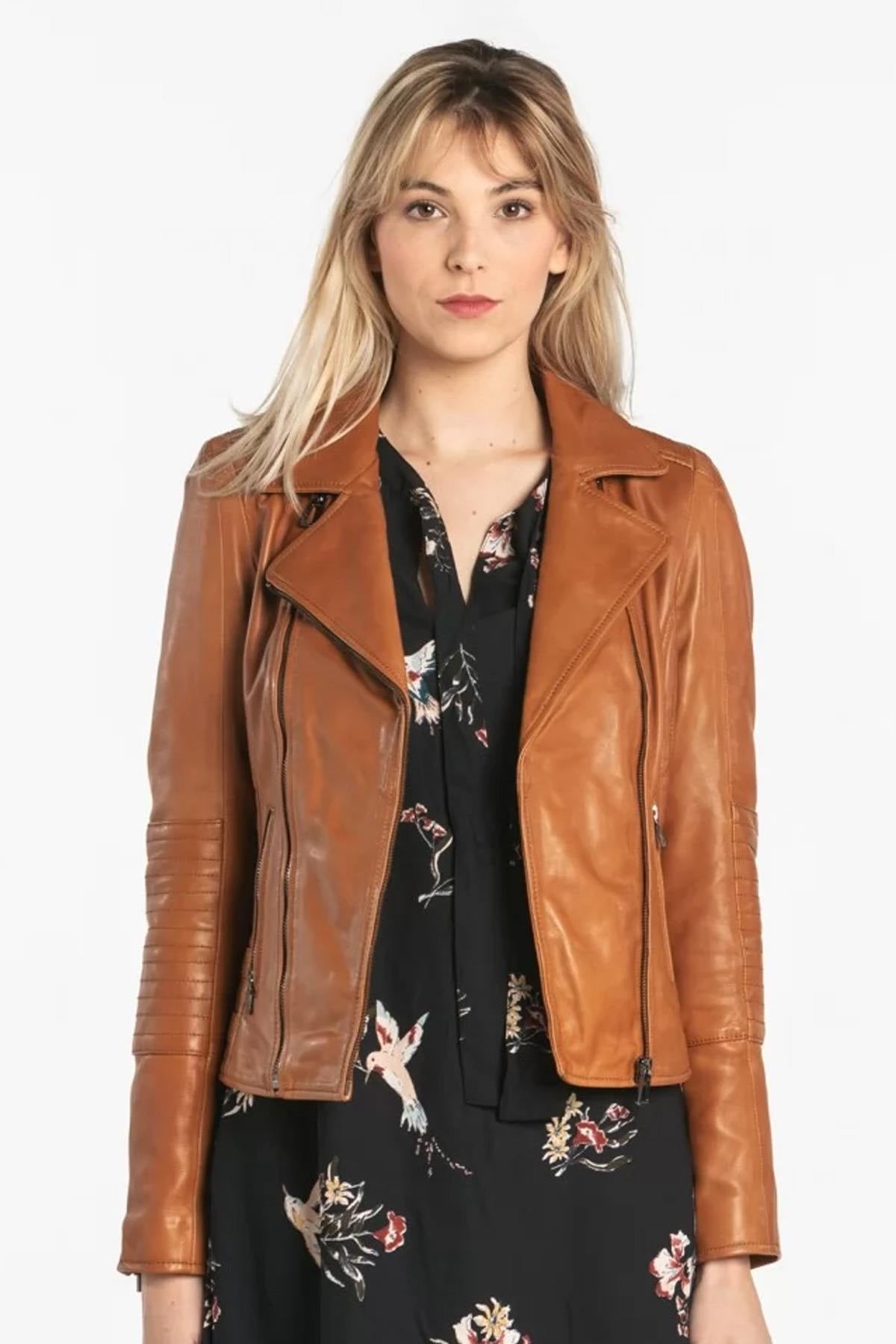 Slimfit biker jacket in soft ruby cognac lambskin, rich in detail. - Image n°5