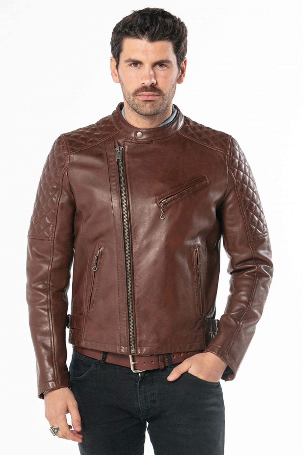 Vegetable-tanned dark cognac cowhide for a biker jacket with edge and character. 68 characters. - Image n°6
