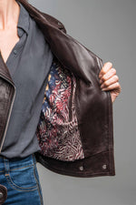 Fitted lambskin biker jacket with bold zips and a soft, sleek finish. - Image n°8