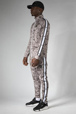 Sand-colored streetwear pants - Image n°9