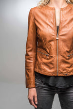 Sleek cognac lambskin, crinkled. Slim fit, full zip-timeless edge. - Image n°2