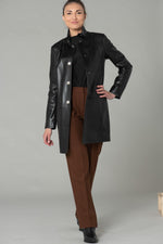 A sheep leather blazer, modern and chic, for timeless yet bold style. - Image n°1