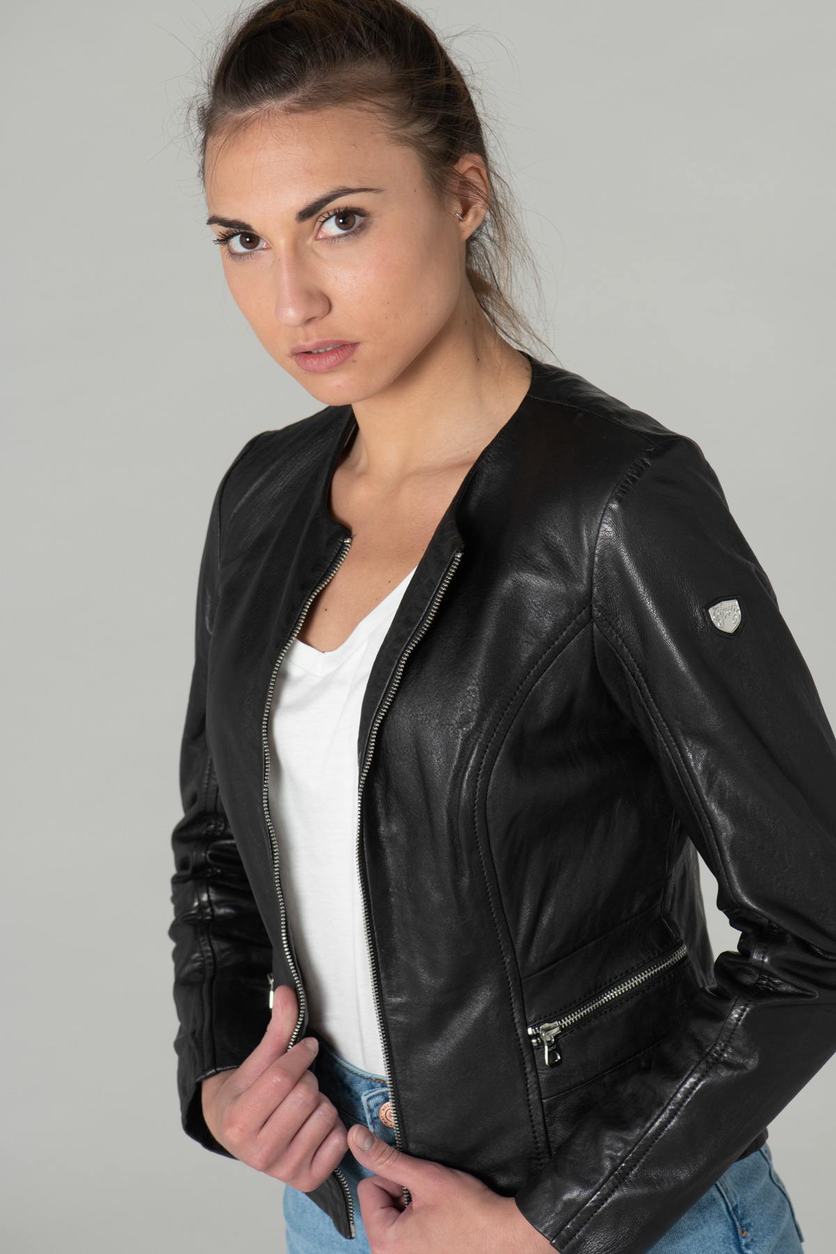 Spencer in black leather - Image n°4