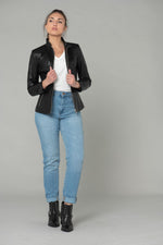 Black lambskin jacket, slim fit, full-zip collar and satin lining. - Image n°2