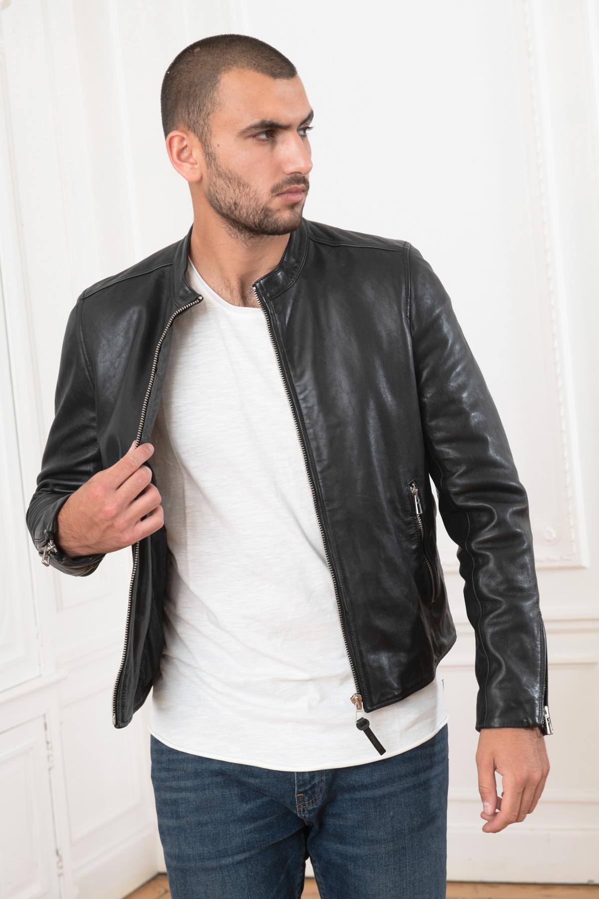 Sheep leather jacket with biker collar, patina and recycled details. - Image n°8