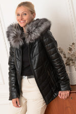 Quilted sheep leather jacket with detachable fur-lined hood. - Image n°3