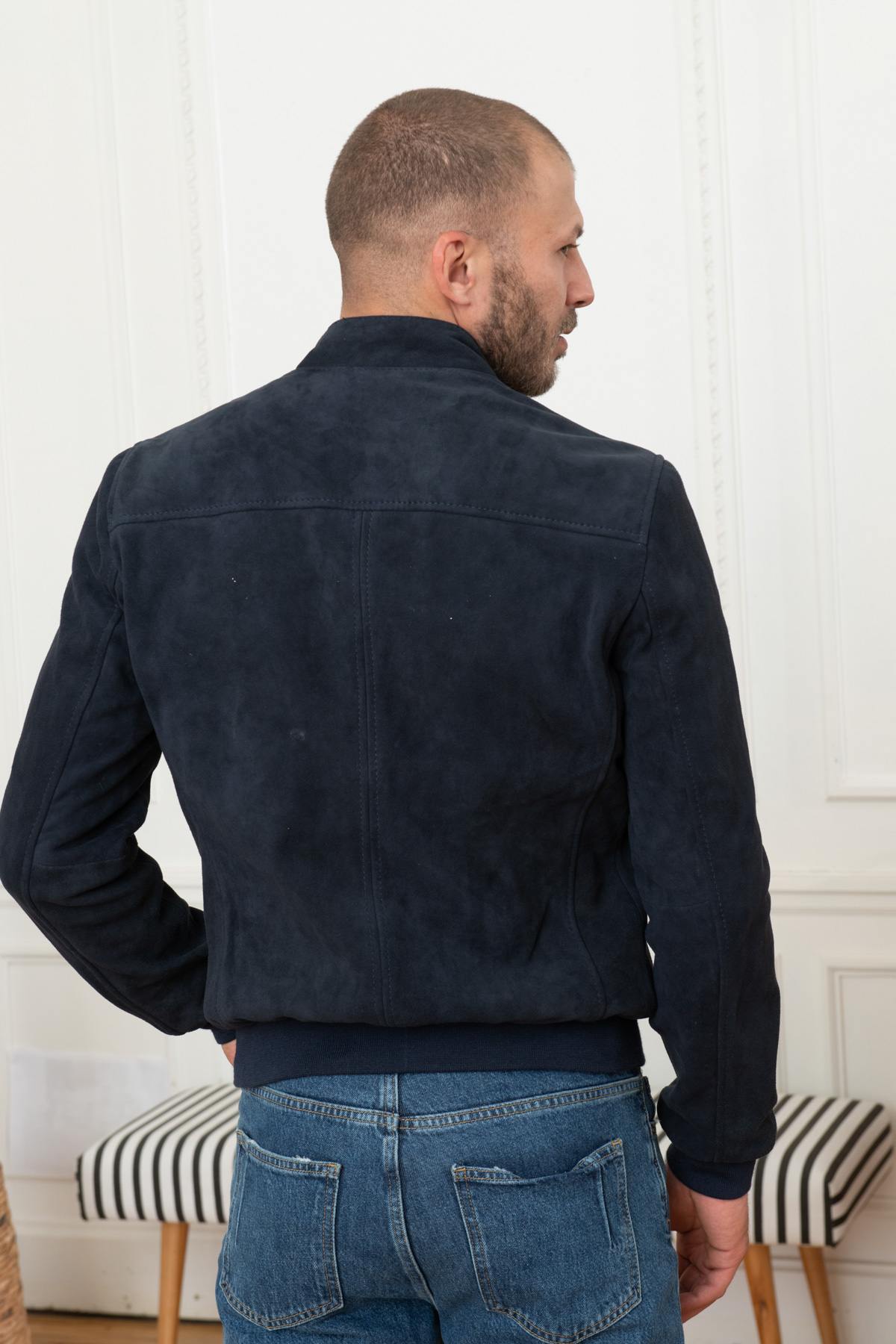 Slim navy suede lambskin jacket with ribbed cuffs and waist for style. - Image n°6