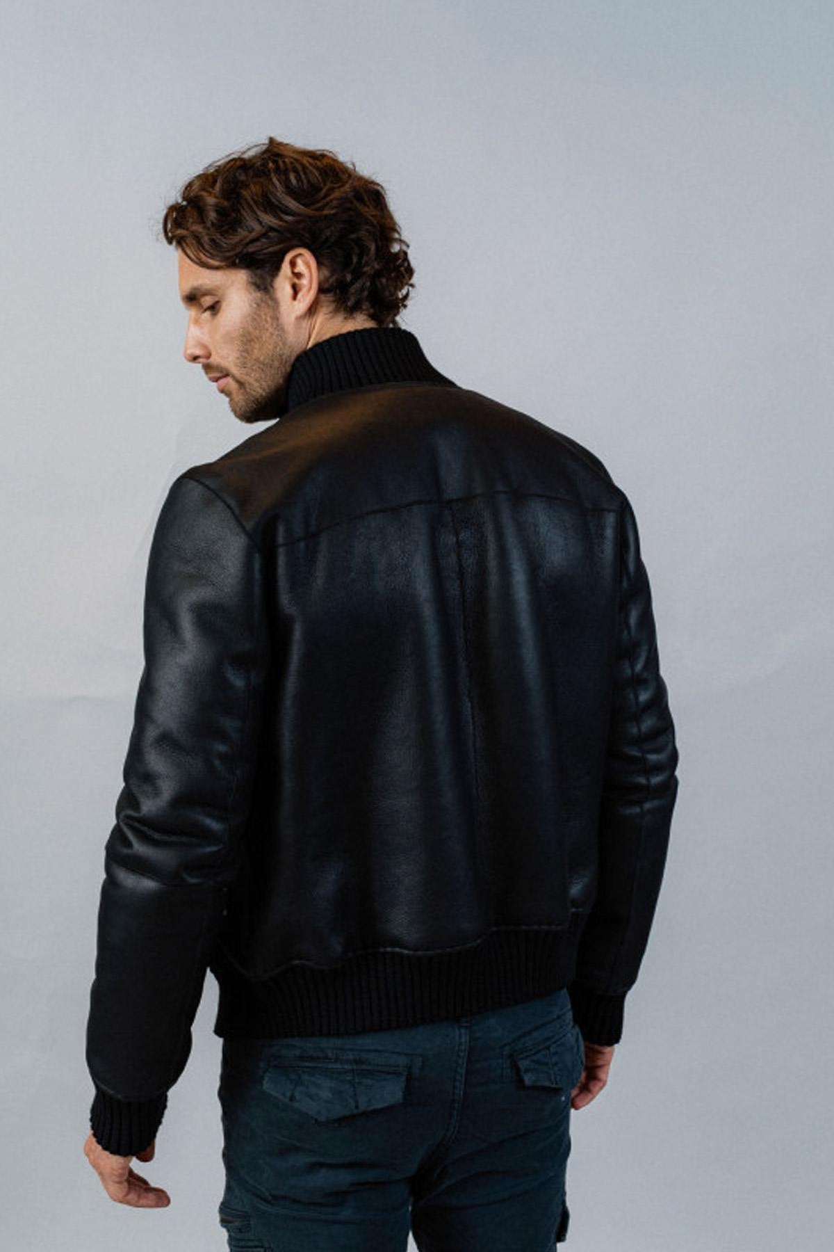 Ultra-soft black bomber in merino lambskin, French Air Force-inspired. - Image n°6
