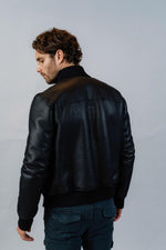 Ultra-soft black bomber in merino lambskin, French Air Force-inspired. - Image n°6